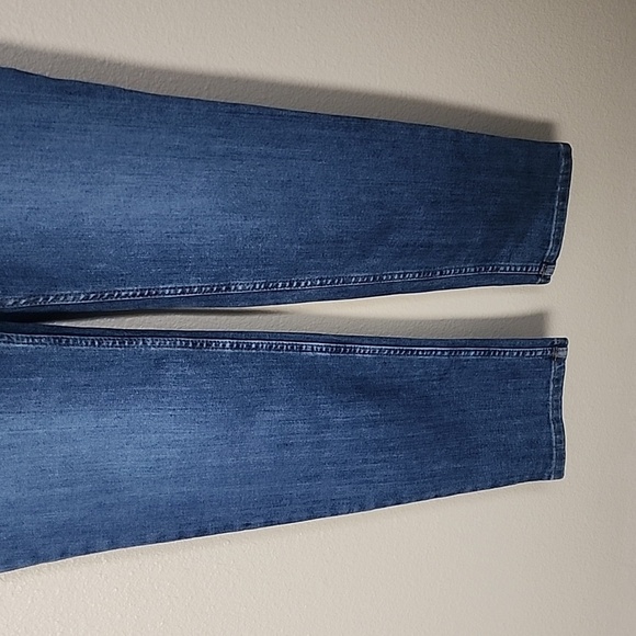 Carhartt NWT Womens Rugged Flex Slim Fit Jeans - Picture 4 of 13